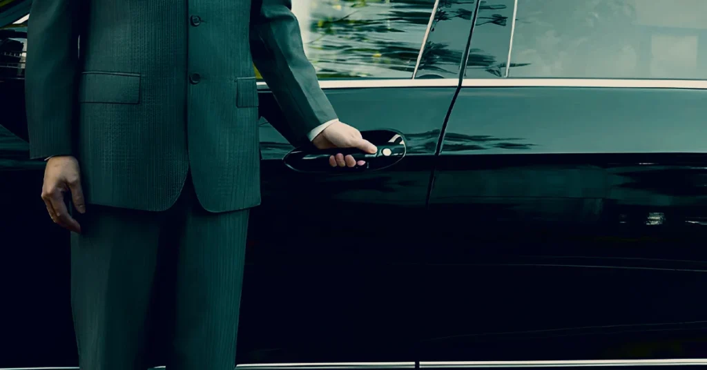 Why Should You Tip a Limo Driver?: How Much to Tip a Limo Driver